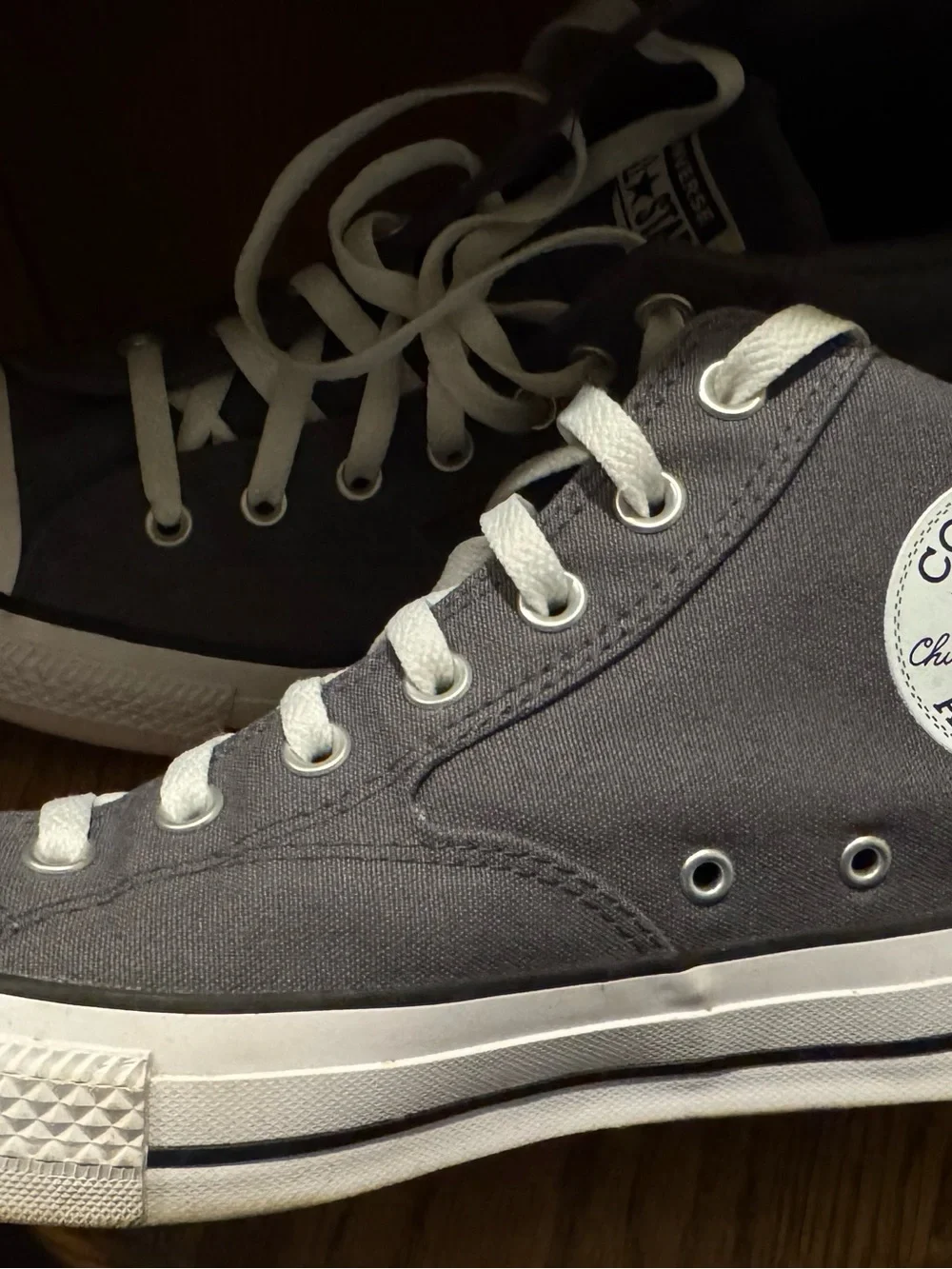 Converse Mens All Star Mid High Shoes Size 11.5